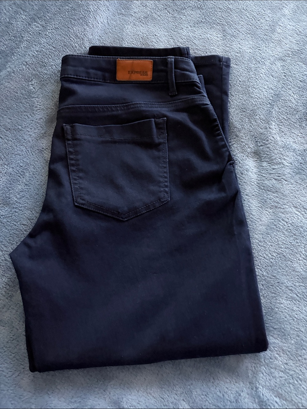 Express Women’s Navy Slim Jean Capris